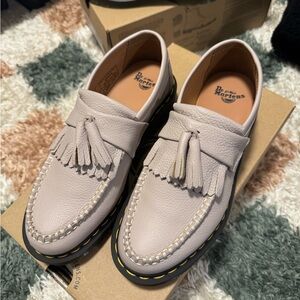 Dr. Martens Adrian Virginia Loafers Vintage Taupe